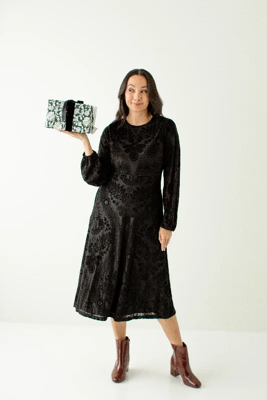 ladies-midi-dress-tiktok-treasure-'Maurelle' Burnout Velvet Long Sleeve Midi Dress in Black