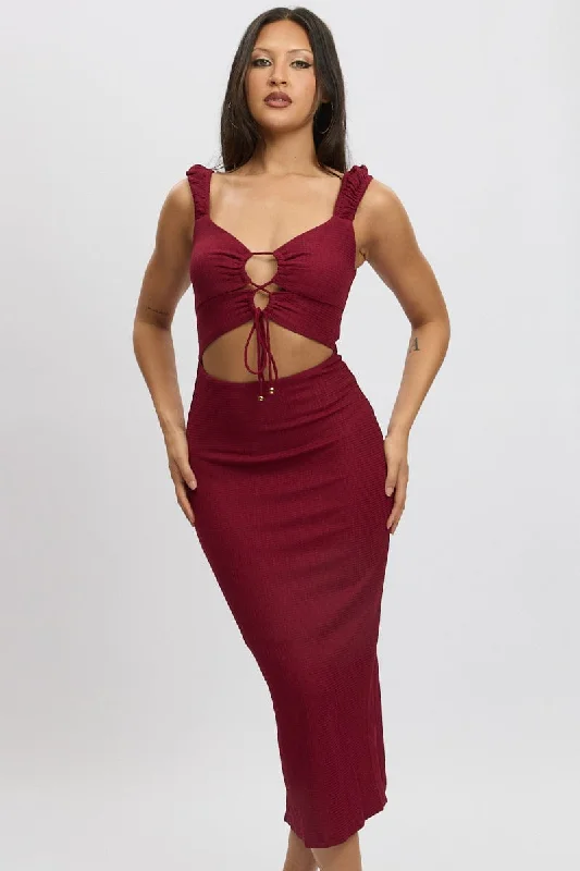 ladies-bodycon-dress-shape-showcase-Red Bodycon Dress Textured Midi