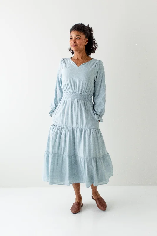 ladies-midi-dress-office-orchid-'Elsa' Textured Quarter Sleeve Midi Dress in Pale Blue