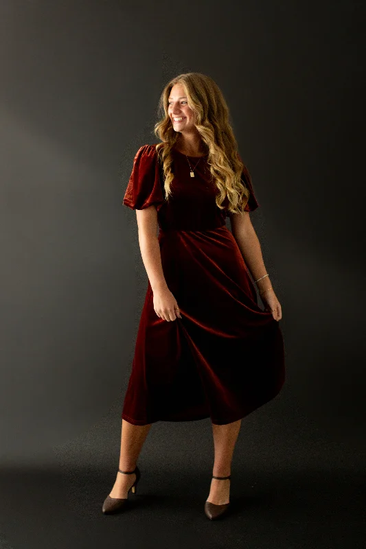 ladies-midi-dress-crimson-calm-'Araminta' Stretch Velvet Midi Dress in Copper